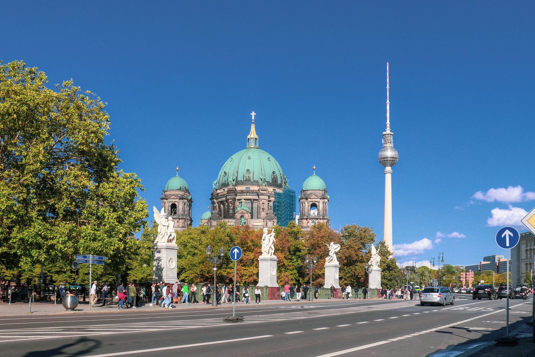 TÜV-Termin in Berlin planen und Mängel richtig beheben